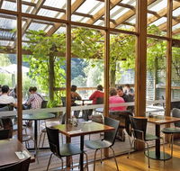 Riverview Cafe  Wine Bar - Hotel Accommodation
