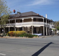 Seven Creeks Hotel - Hotel Accommodation