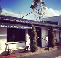 The Rusty Windmill - Hotel Accommodation