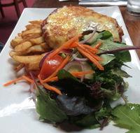 Victoria Hotel Woodend - Hotel Accommodation