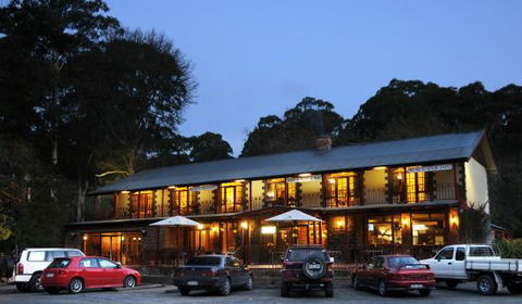 Black Spur Inn - Restaurant - Hotel Accommodation 0