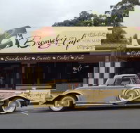 Bromley's On Main - Hotel Accommodation