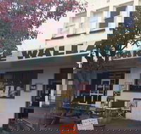 Lake Wallace Hotel - Hotel Accommodation