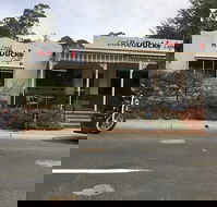 Little Red Duck Cafe - Hotel Accommodation