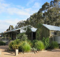 Timboon Railway Shed Distillery - Hotel Accommodation