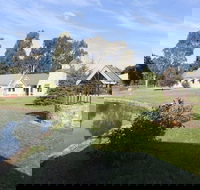 Windmill Pizza - Hotel Accommodation