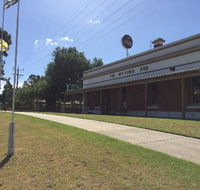 Wy Yung Pub - Hotel Accommodation