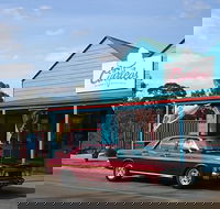 Ciurleo's Ice Cream and Waffle House - Hotel Accommodation