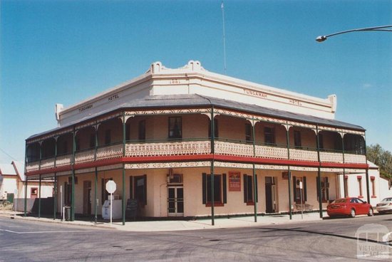 Boomahnoomoonah ACT Hotel Accommodation