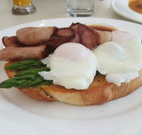 Hughzies Lakeside Brasserie - Hotel Accommodation