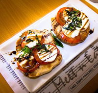 Meet n Eats - Hotel Accommodation