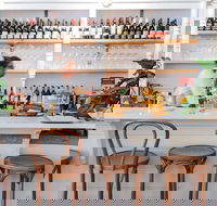 Queen St Eatery  Wine Bar - Hotel Accommodation