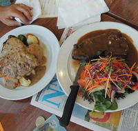 ShoalHaven Heads Bowling and Recreation Centre's Bistro - Hotel Accommodation