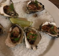 The Gunyah Restaurant at Paper Bark Camp - Hotel Accommodation