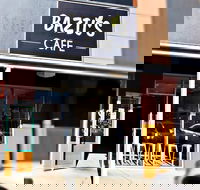 Bazils Cafe - Hotel Accommodation