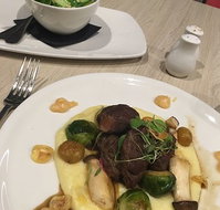 Mach One Restaurant  Bar - Hotel Accommodation