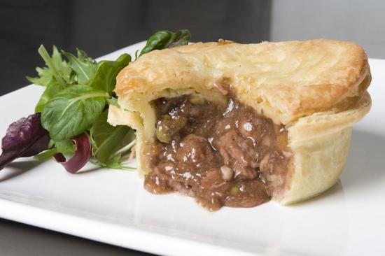 Flynns Beach ACT Hotel Accommodation