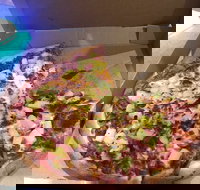 Rosscos Italian Pizzeria - Hotel Accommodation