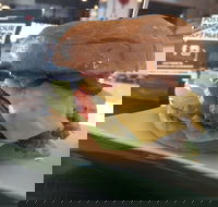 Burger Urge - Hotel Accommodation