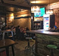 Cave Bbq Wagga - Hotel Accommodation