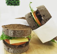 East Village Deli Cafe - Hotel Accommodation