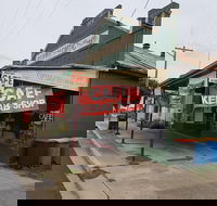 Halfway Cafe - Hotel Accommodation