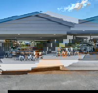 Rivergum Restaurant - Hotel Accommodation