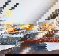 Ribs  Burgers - Hotel Accommodation