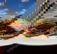 Birdie  Eagle Bistro - Hotel Accommodation