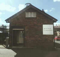 Bistro on Cinders - Hotel Accommodation