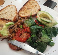 Gold Fish Bowl - Hotel Accommodation