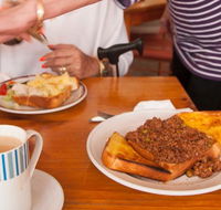 Trinity's Coffee Lounge - Hotel Accommodation