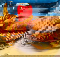 Wrap 'N' Roll Cafe  Takeaway - Hotel Accommodation