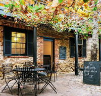 Alby  Esthers - Hotel Accommodation