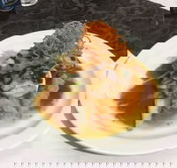 Milty's Bar  Grill - Hotel Accommodation