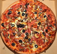 Big Al's Pizza - Hotel Accommodation