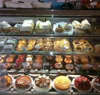 Kuma Pies and Pastries - Hotel Accommodation