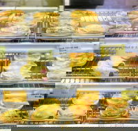 LB Hot Bread - Hotel Accommodation