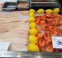 Molly's Seafood - Hotel Accommodation