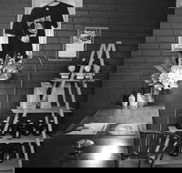 Dark Alley Cafe - Hotel Accommodation