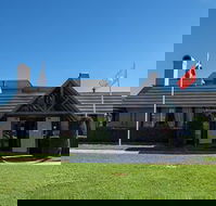 New England Motor Lodge - Hotel Accommodation