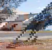 Pretty Pine Hotel - Hotel Accommodation