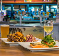 Seaview Tavern - Hotel Accommodation