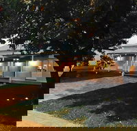 The Cottage - Hotel Accommodation