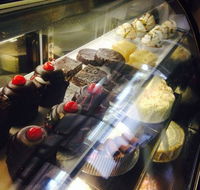 Blue Box Cafe'  Pattisserie - Hotel Accommodation