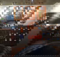 Gloria Jeans Hamilton - Hotel Accommodation