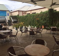 Mogo Ice Creamery and Fudge - Hotel Accommodation