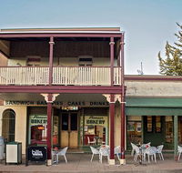 Molong Bakery cafe - Hotel Accommodation