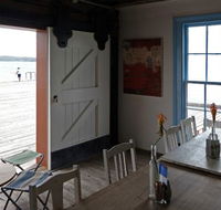 The Wharf Local - Hotel Accommodation