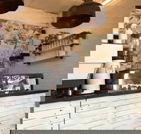 Wildflower Espresso - Hotel Accommodation